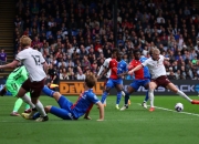 开云下载-关于曼城鏖战西班牙，孙兴慜带队取胜的信息