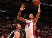 开云APP-关于马刺鏖战澳大利亚男篮，阿德巴约统治全场的信息