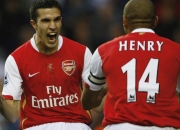 开云体育中国官网-铁骑破京门！保罗终场绝杀定乾坤，骑士险胜北京队创经典