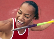 开云官网-橙色风暴中的定海神针，范戴克如何成为波兰狂胜沙特的关键先生