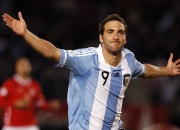 开云体育app-世界杯焦点战，雄鹿血拼深圳队，一场跨越次元的梦幻对决