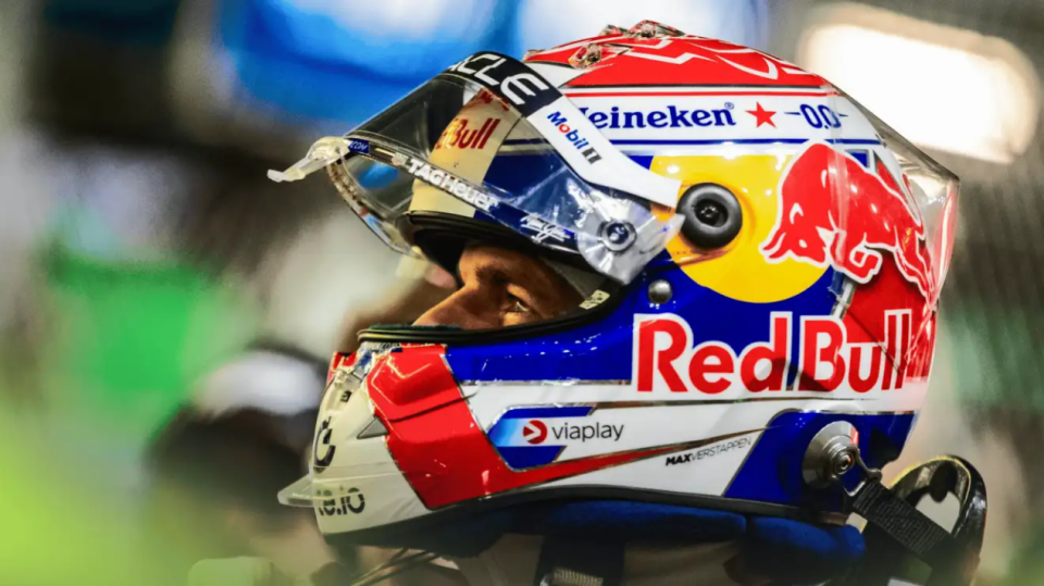 阿斯顿马丁横扫梅赛德斯，维斯塔潘扛起全队的简单介绍