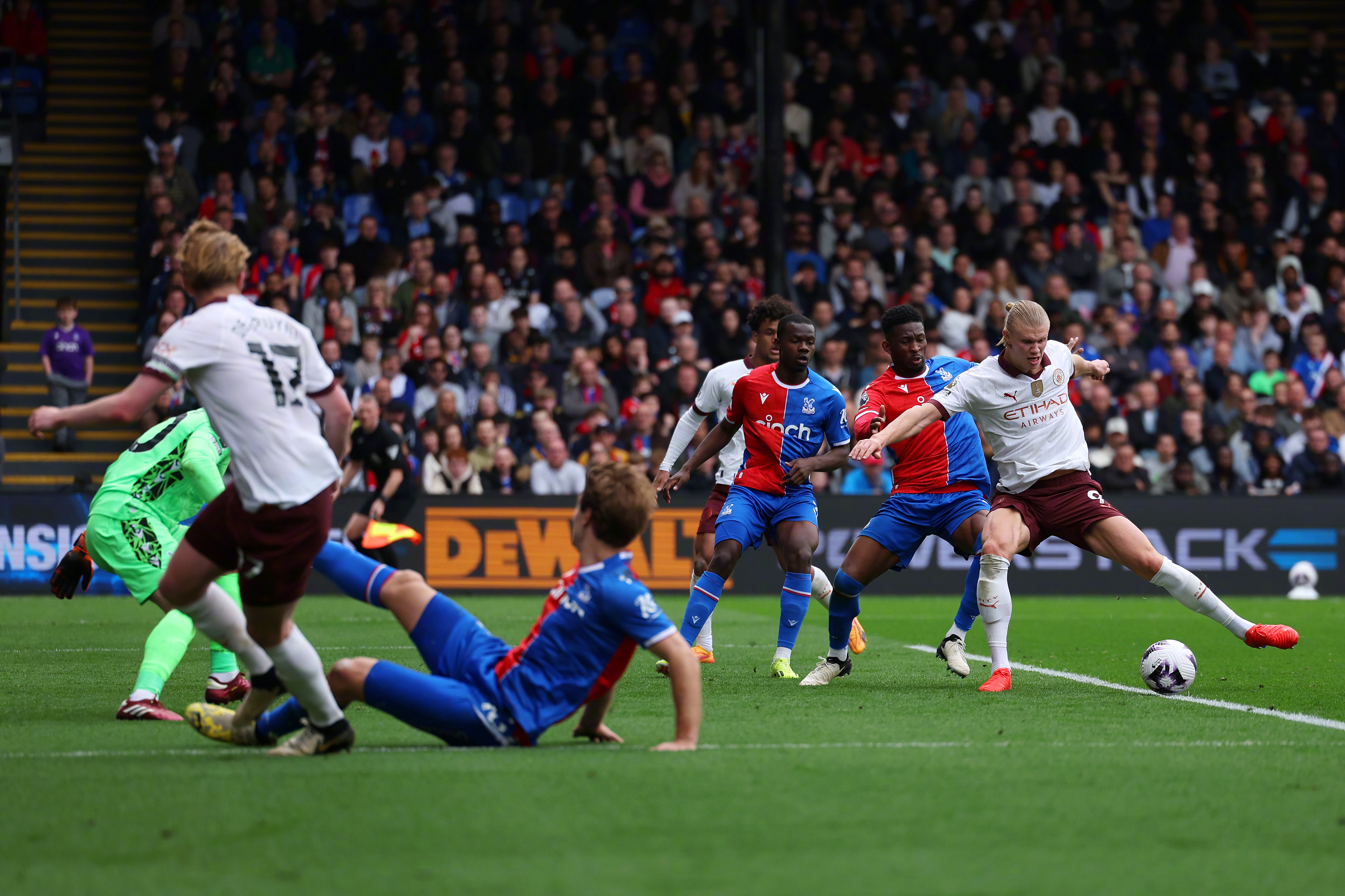 关于曼城鏖战西班牙，孙兴慜带队取胜的信息