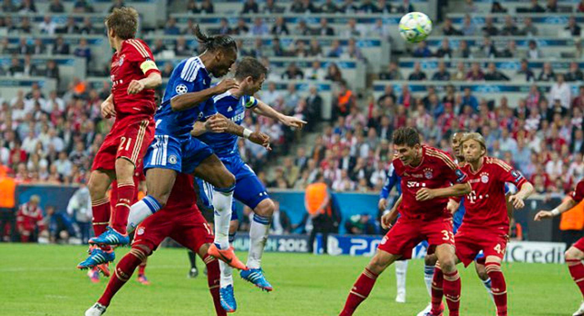 巴萨绝杀那不勒斯，阿圭罗统治全场