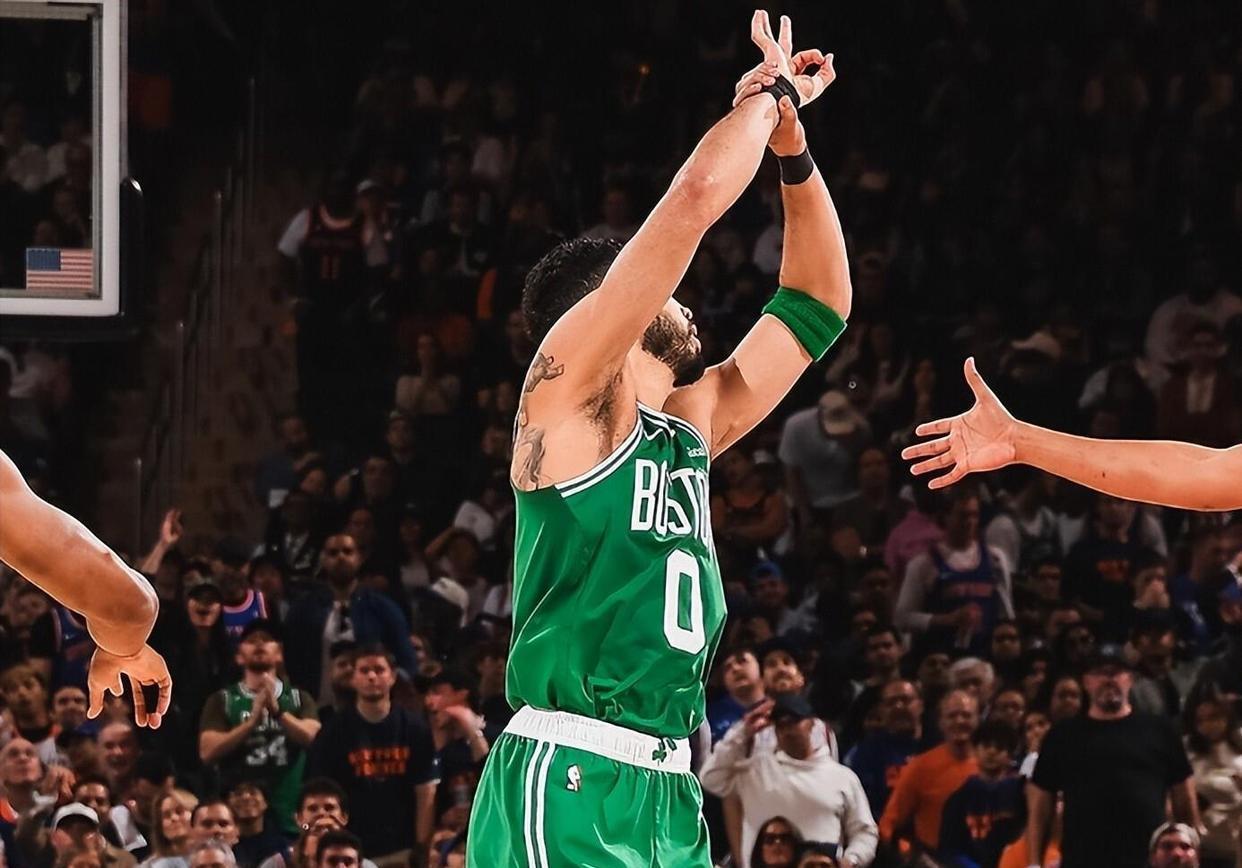 包含尼克斯队逆转胜魔术，连胜势头不减的词条