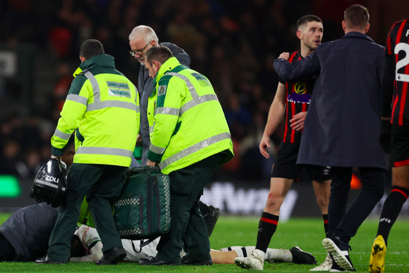 包含球队心情低落，主力球员受伤离场，挑战重重的词条