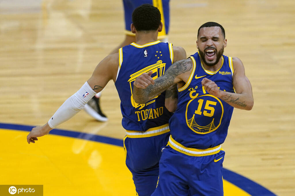 猛龙险胜上海队，戈贝尔惊艳四座