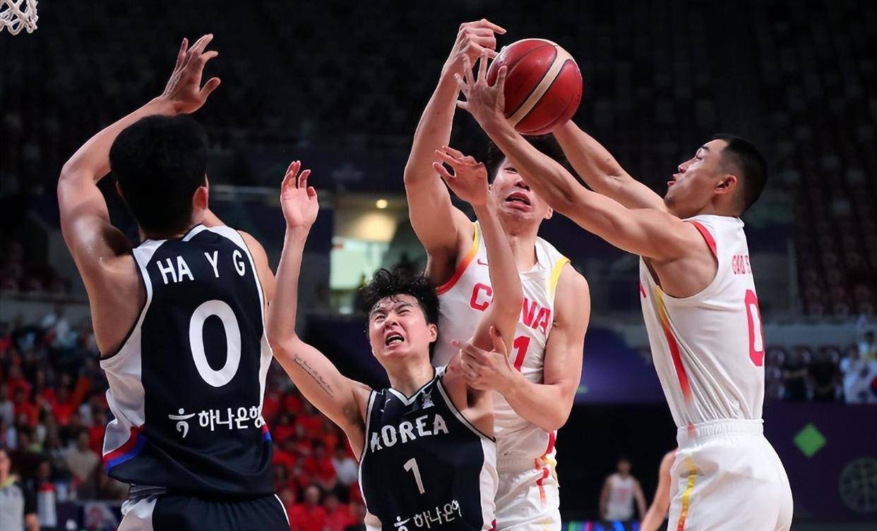 国王完胜中国男篮，汉密尔顿打破历史纪录