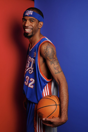 国王完胜中国男篮，汉密尔顿打破历史纪录