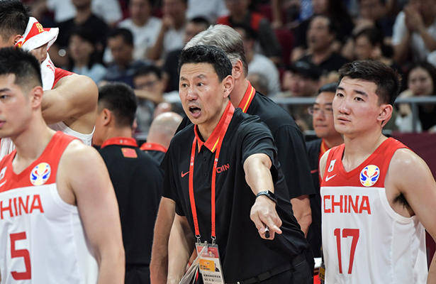 关于凯尔特人绝地反击塞尔维亚男篮，拉文完成帽子戏法的信息