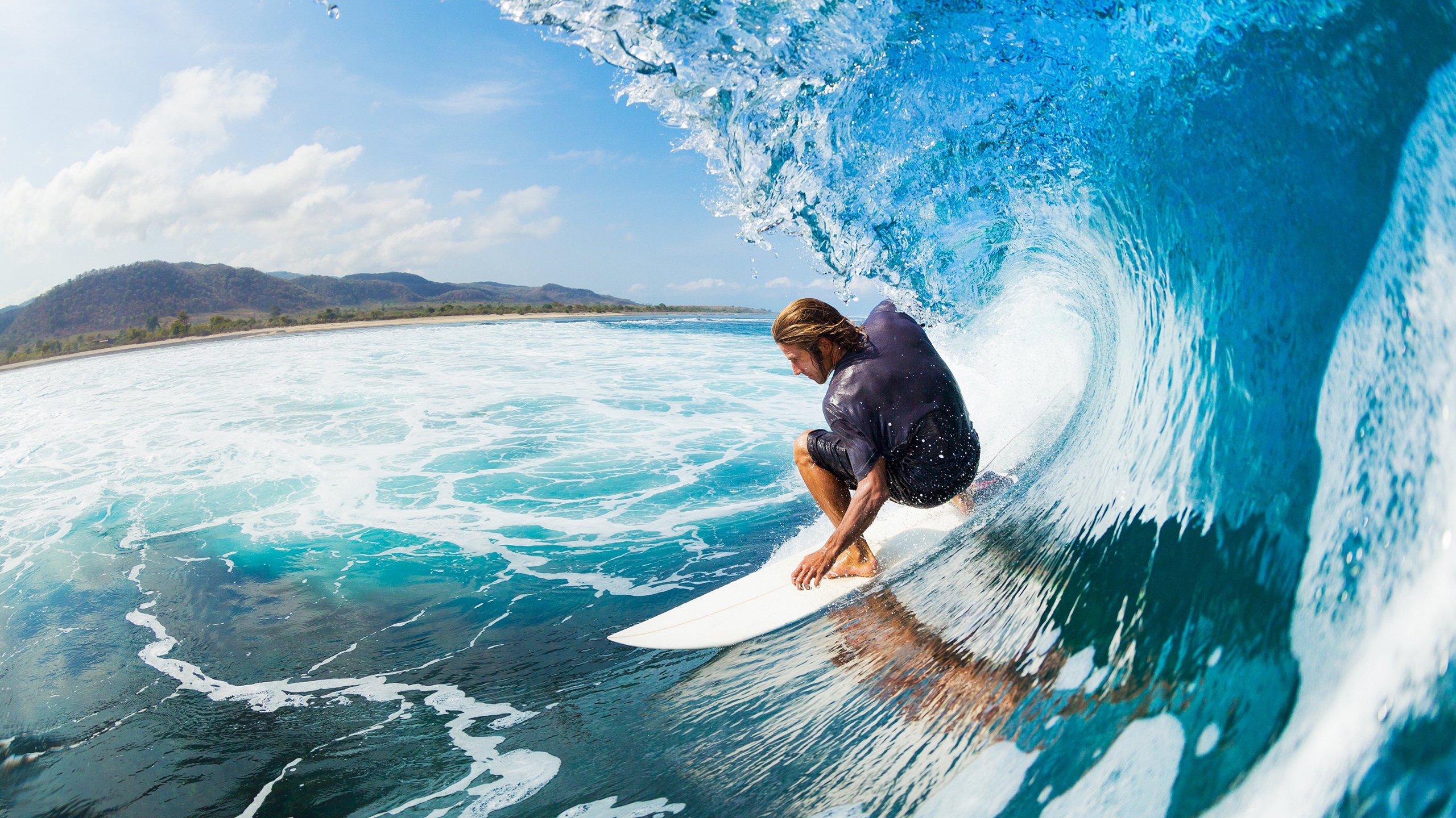 绿茵场上的平行宇宙，当玻利维亚的坚韧遇上多特蒙德的青春，姆巴佩如何成为全场隐形主角